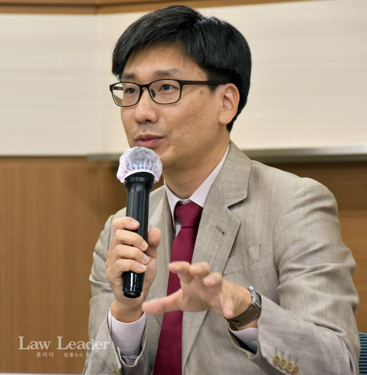 윤지현 서울대 법학전문대학원 교수
