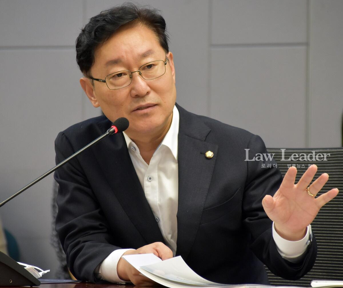 판사 출신 박범계 더불어민주당 국회의원