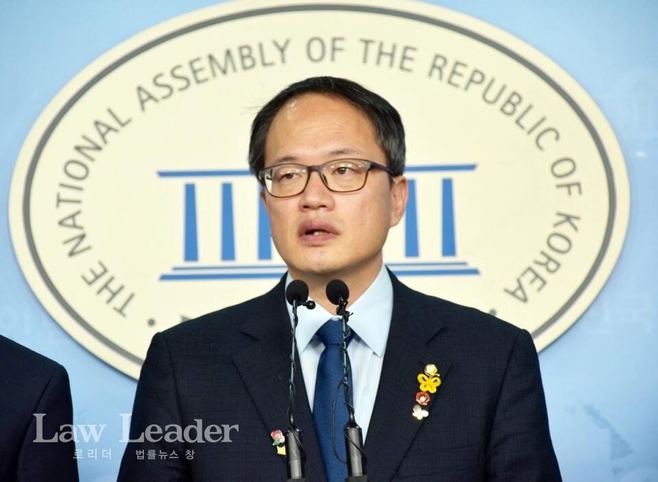 변호사 출신 박주민 더불어민주당 국회의원