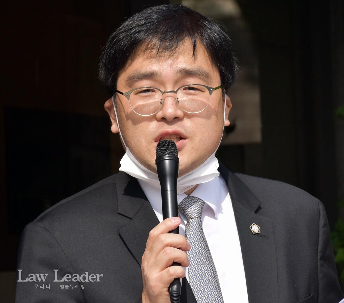 경실련 시민입법위원장으로 활동하는 정지웅 변호사(법률사무소 정)