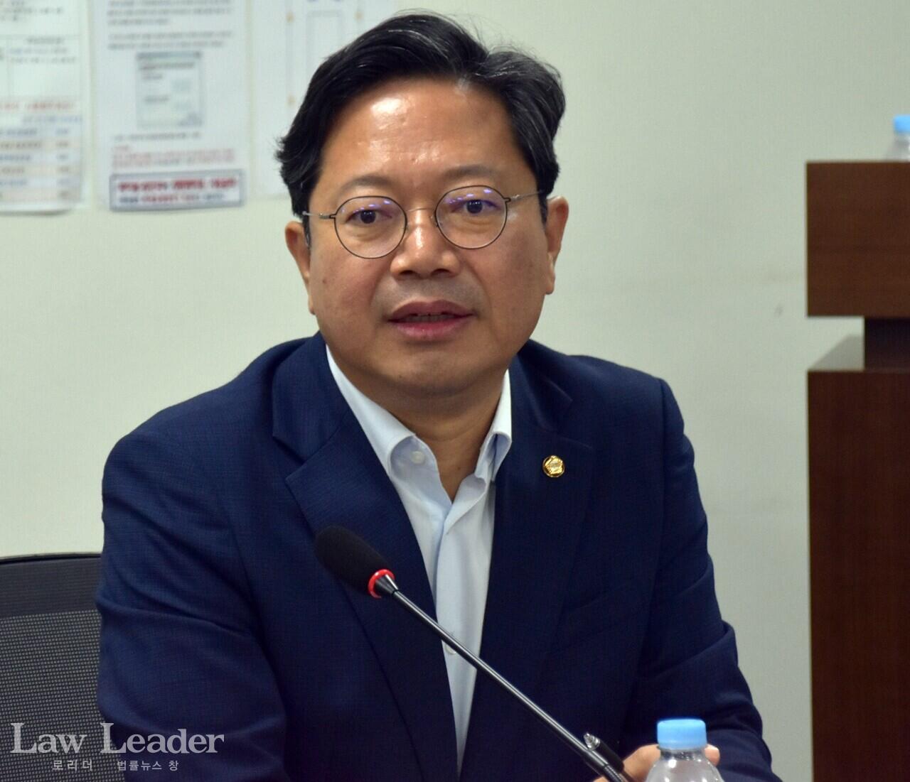 판사 출신 김승원 더불어민주당 국회의원