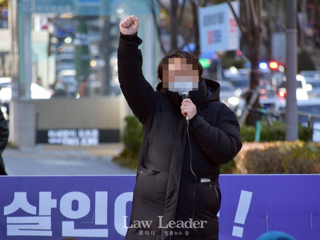 본지는 세라젬 직원의 신원보호를 위해 모자이크 처리했음을 알려드립니다.