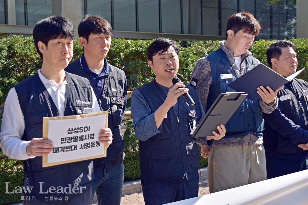 이병우 금속노조 울산지부 삼성SDI울산지회 조직부장(가운데)가 발언하고 있다.