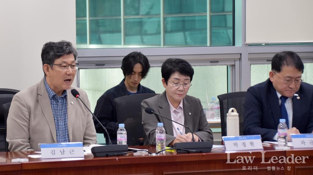 김남근 국회의원, 박정현 국회의원(더불어민주당), 차규근 조국혁신당 국회의원