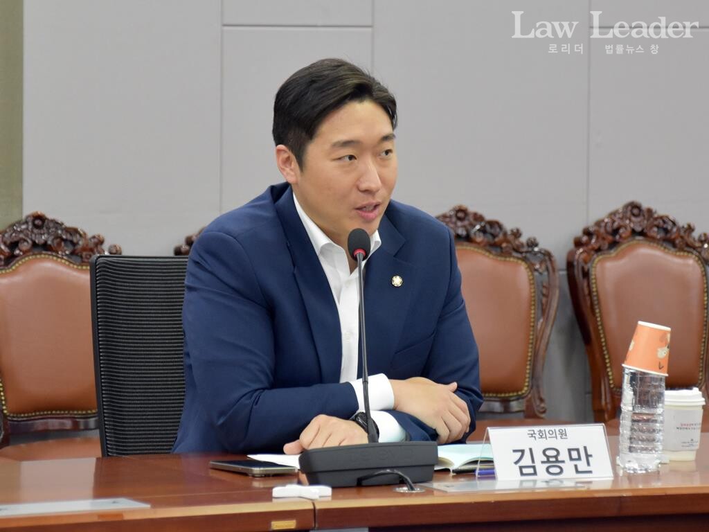 김용만 더불어민주당 국회의원