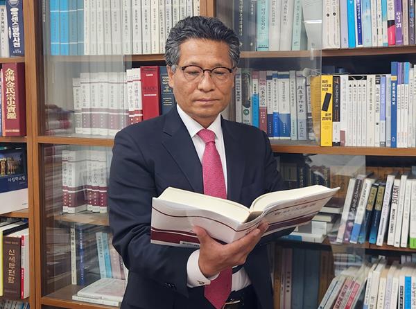 김정범 변호사(법무법인 민우, 한양대 법학전문대학원 겸임교수)