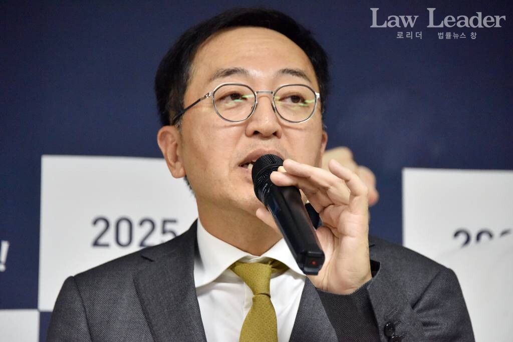 제53대 대한변호사협회장 선거에 출마한 금태섭 후보