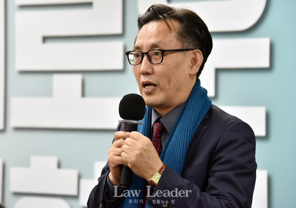 대한변호사협회 총회의장 이임성 변호사