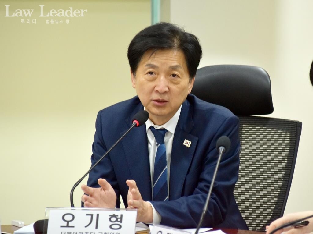 변호사 출신 오기형 더불어민주당 국회의원