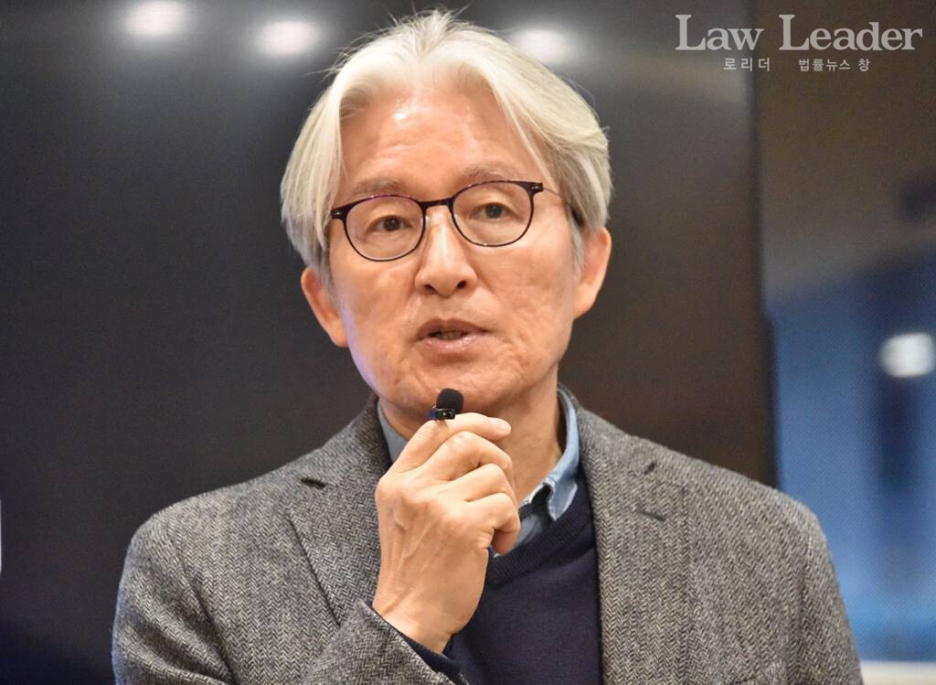 법조윤리협의회 위원장인 홍승기 변호사