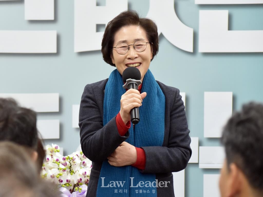 김삼화 변호사(전 한국여성변호사회장, 전 국회의원)