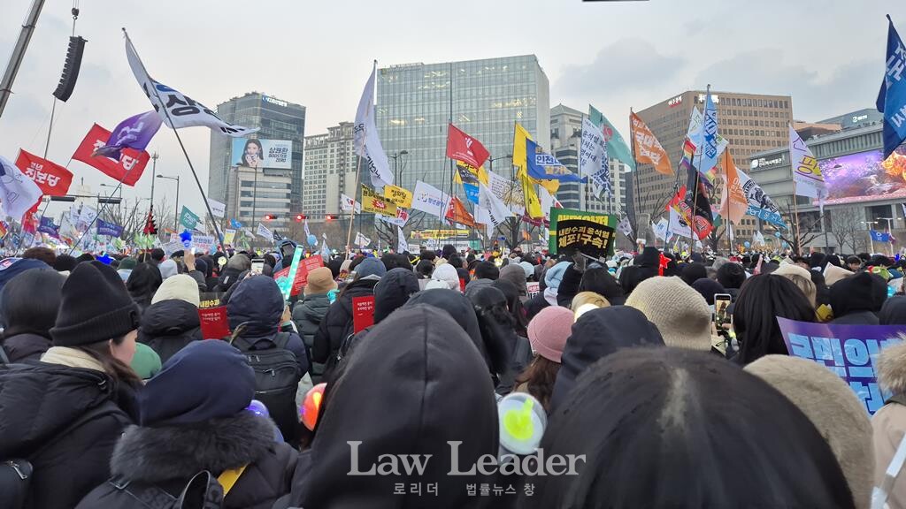 지난 12월 21일 서울 광화문 앞에서 열린 윤석열 탄핵 집회