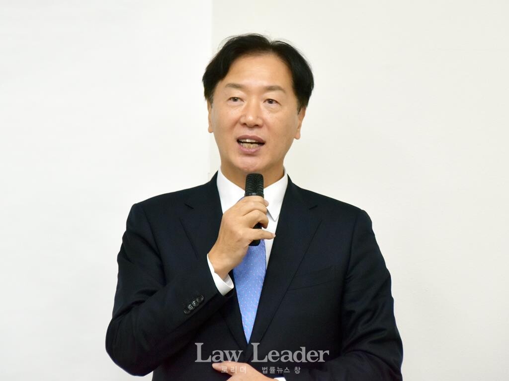 제53대 대한변호사협회 협회장 선거에 출마한 안병희 변호사