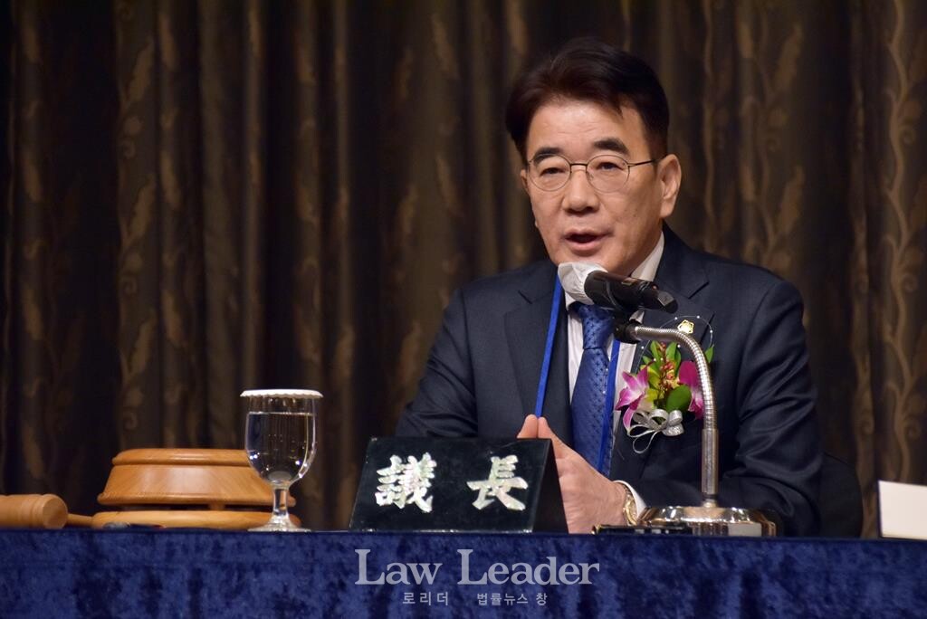 이석화 총회 의장