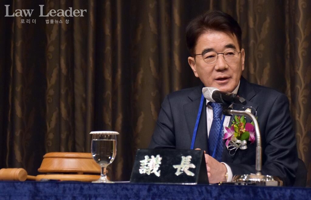 이석화 총회 의장