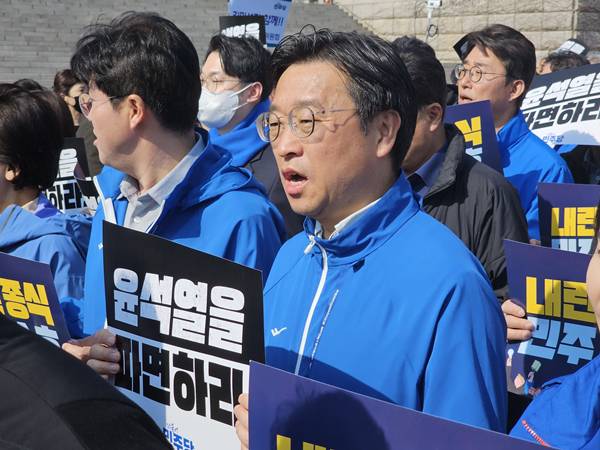 변호사 출신 이용우 더불어민주당 국회의원 / 사진=페이스북