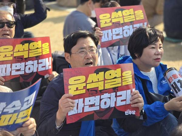 변호사 출신 이정문 국회의원