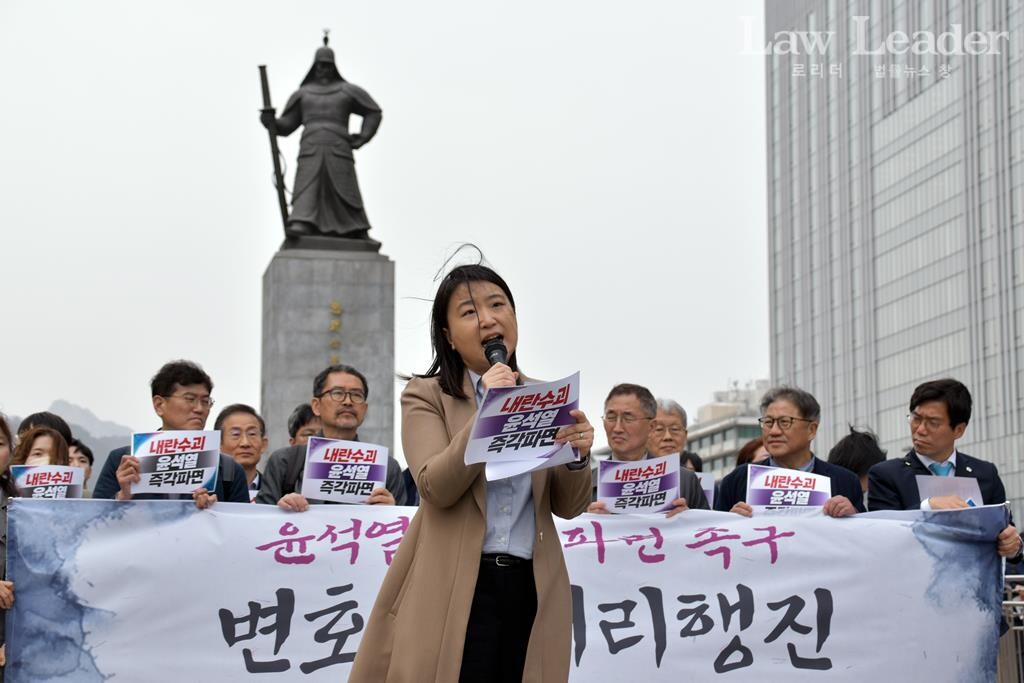민주사회를 위한 변호사모임 노동위원회 부위원장으로 활동하는 유태영 변호사