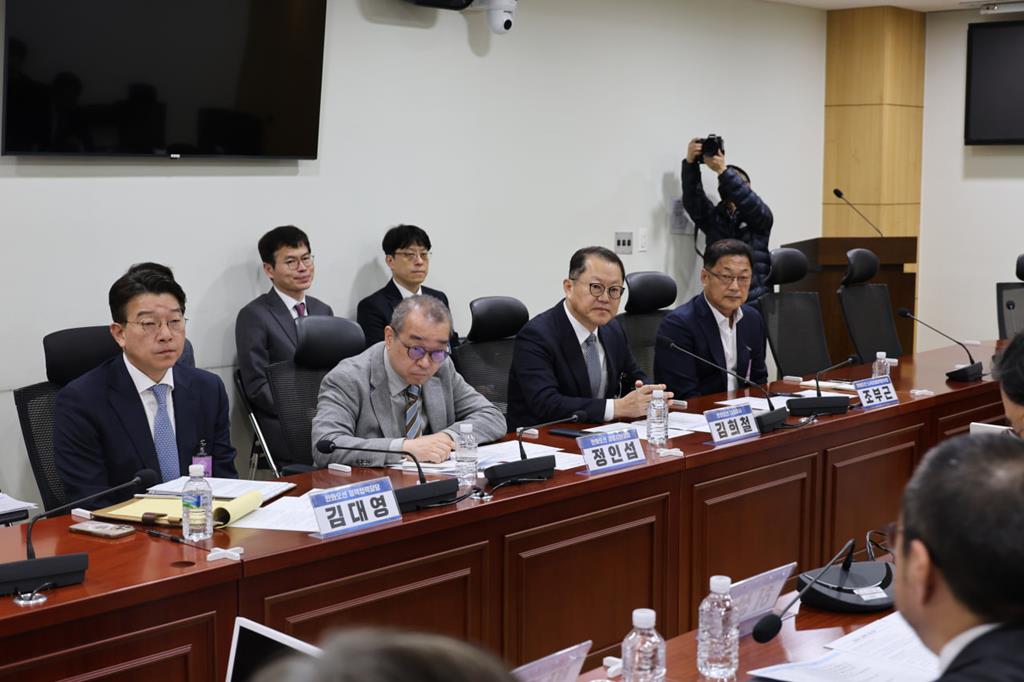 더불어민주당 노동존중실천단ㆍ을지로위원회-한화오션 사회적 대화 협의(사진=더불어민주당)