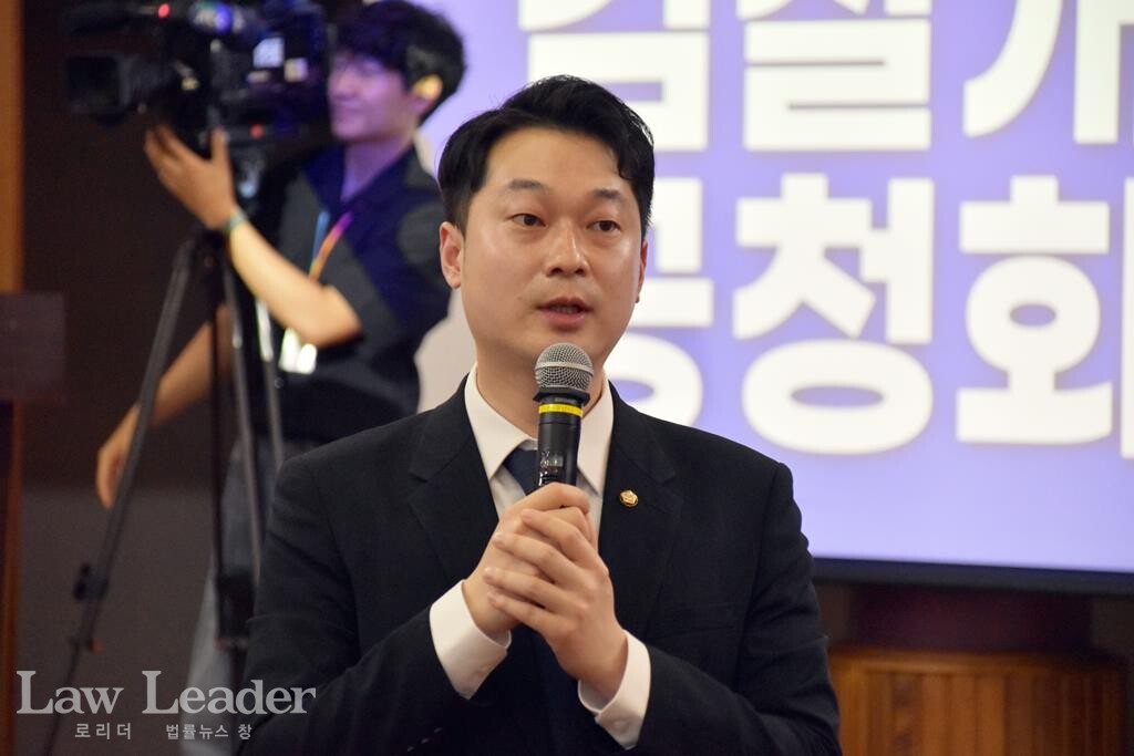 김동아 더불어민주당 국회의원