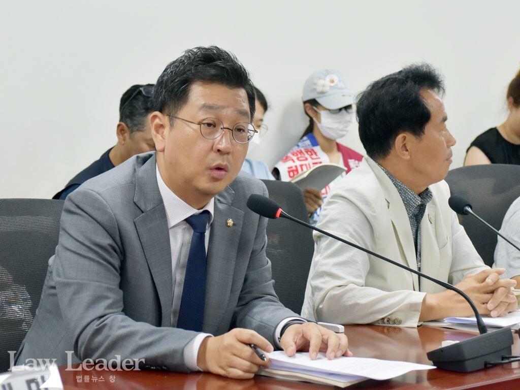 김태선 더불어민주당 국회의원, 윤종오 진보당 국회의원