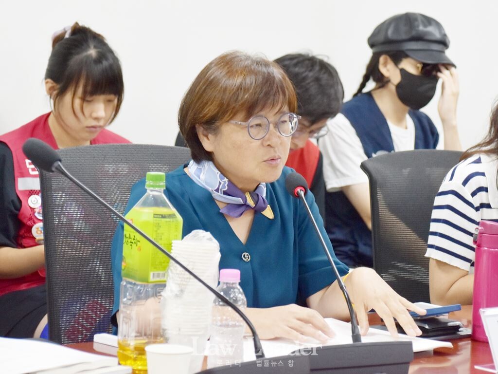 김혜진 불안정노동철폐연대 상임활동가