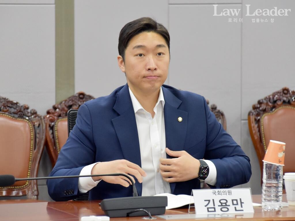 김용만 더불어민주당 국회의원