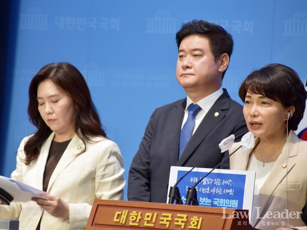 강유정, 윤종군, 서미화 더불어민주당 국회의원